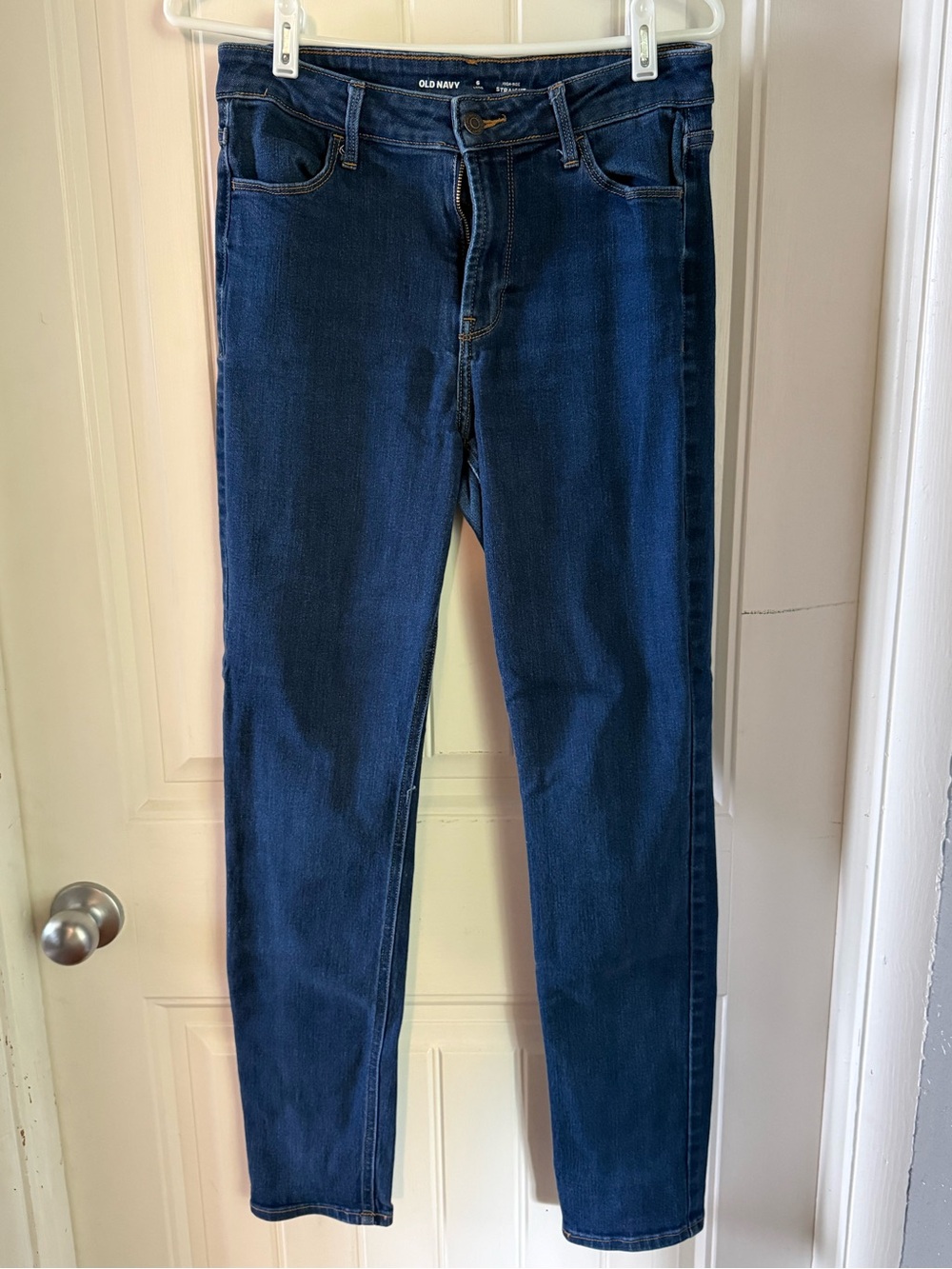 Old Navy, size 6 Long, Women's high rise straight leg Jeans